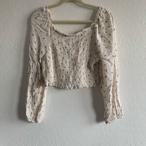 Arizona Jean Company Cream Floral Crop Top